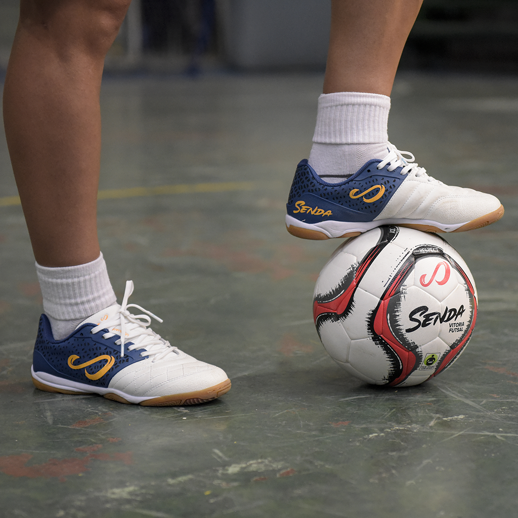 Senda Vitoria Match Futsal Ball - Buy now online with delivery in 1-2 days in UAE, Dubai, Abu-Dhabi.